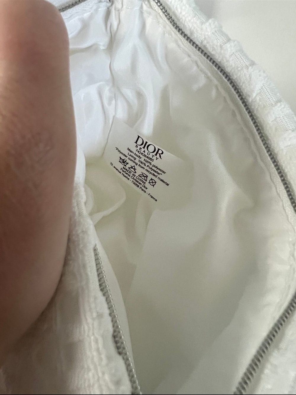 Dior White Textured Cosmetic Bag NWT - Picture 8 of 8